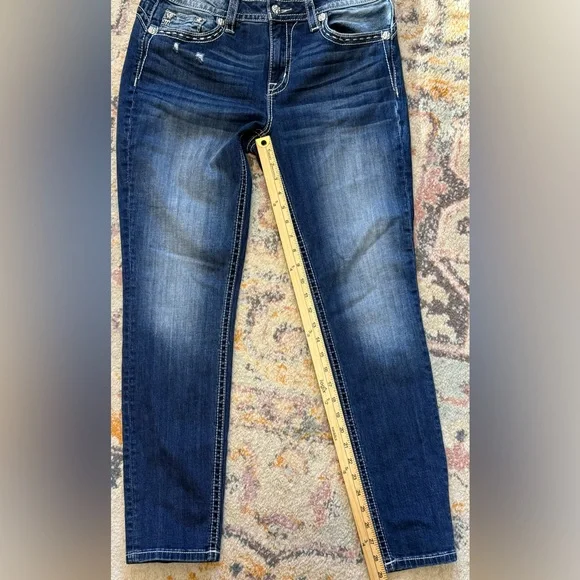 Miss Me Womens Size 32 Mid Rise Skinny Jeans Embellished Pockets Western - Picture 5 of 7